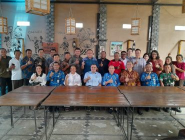 Forkopimda Halut foto bersama Pemimpin gereja se maluku Utara setelah pertemuan