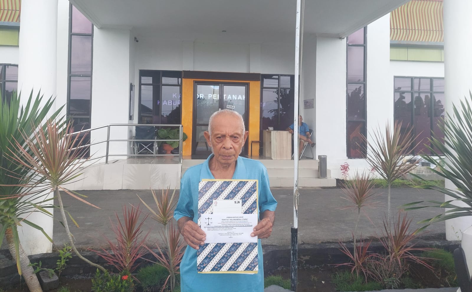 Efraim Tjodi Minta BPN Halut Hentikan Permohonan SHM PT NICO Atas tanah Warisnya di Kupa Kupa 3 WhatsApp Image 2025 05 31 at 11.18.41 1