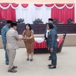 Ketua DPRD Halut Terima Dokumen Rancangan KUPA PPAS Perubahan dari Bupati Piet Babua